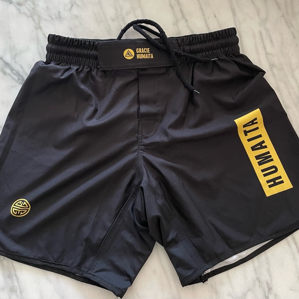 Gracie Humaita Rash Guard & Shorts